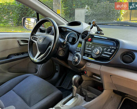 Красный Хонда Инсайт, объемом двигателя 1.3 л и пробегом 248 тыс. км за 6990 $, фото 24 на Automoto.ua