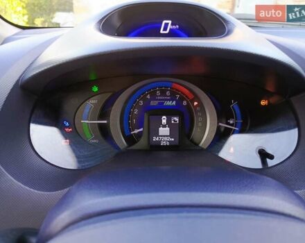 Красный Хонда Инсайт, объемом двигателя 1.3 л и пробегом 247 тыс. км за 5700 $, фото 17 на Automoto.ua