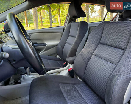 Красный Хонда Инсайт, объемом двигателя 1.3 л и пробегом 248 тыс. км за 6990 $, фото 18 на Automoto.ua