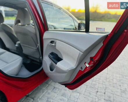 Красный Хонда Инсайт, объемом двигателя 1.3 л и пробегом 37 тыс. км за 8499 $, фото 36 на Automoto.ua