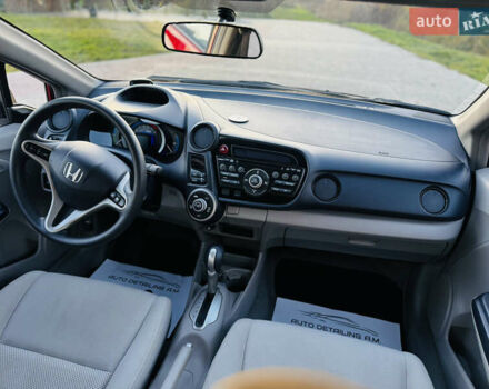 Червоний Хонда Інсайт, об'ємом двигуна 1.3 л та пробігом 37 тис. км за 8550 $, фото 35 на Automoto.ua