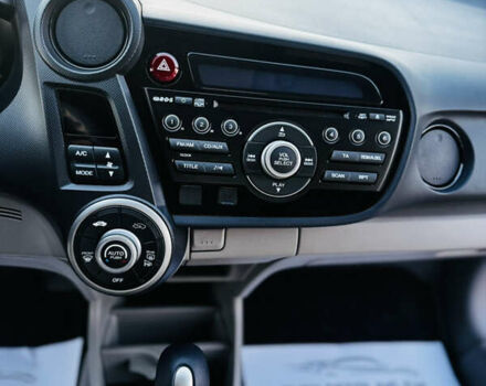 Красный Хонда Инсайт, объемом двигателя 1.3 л и пробегом 37 тыс. км за 8350 $, фото 50 на Automoto.ua