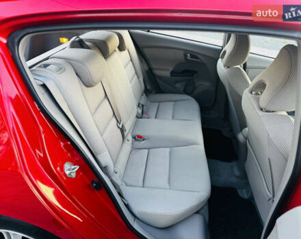 Червоний Хонда Інсайт, об'ємом двигуна 1.3 л та пробігом 37 тис. км за 8550 $, фото 31 на Automoto.ua