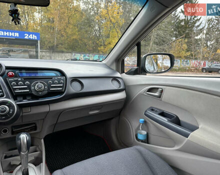 Серый Хонда Инсайт, объемом двигателя 1.34 л и пробегом 205 тыс. км за 5800 $, фото 28 на Automoto.ua