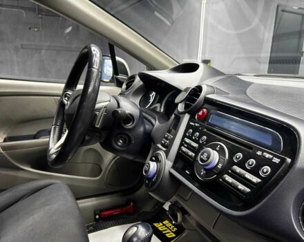 Серый Хонда Инсайт, объемом двигателя 1.4 л и пробегом 222 тыс. км за 7800 $, фото 21 на Automoto.ua