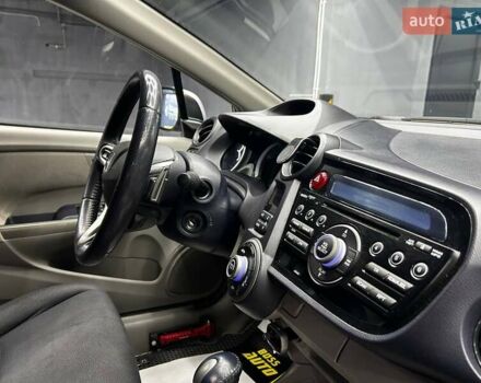 Серый Хонда Инсайт, объемом двигателя 1.34 л и пробегом 222 тыс. км за 7800 $, фото 21 на Automoto.ua