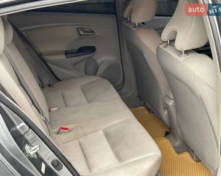 Сірий Хонда Інсайт, об'ємом двигуна 1.4 л та пробігом 289 тис. км за 6700 $, фото 15 на Automoto.ua