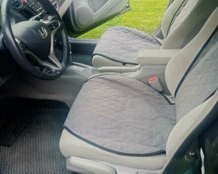 Серый Хонда Инсайт, объемом двигателя 1.34 л и пробегом 228 тыс. км за 8000 $, фото 7 на Automoto.ua