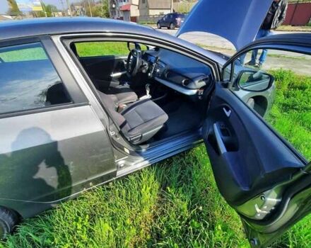 Хонда Инсайт 2012 в Могилев-Подольском на Automoto.ua Серый Хонда Инсайт, объемом двигателя 1.3 л и пробегом 230 тыс. км за 9500 $, фото 11 на Automoto.ua