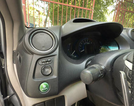 Сірий Хонда Інсайт, об'ємом двигуна 1.3 л та пробігом 300 тис. км за 6100 $, фото 23 на Automoto.ua