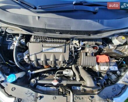 Хонда Инсайт 2012 в Могилев-Подольском на Automoto.ua Серый Хонда Инсайт, объемом двигателя 1.3 л и пробегом 230 тыс. км за 9500 $, фото 3 на Automoto.ua