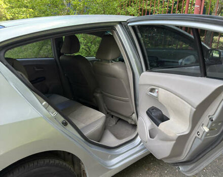 Сірий Хонда Інсайт, об'ємом двигуна 1.3 л та пробігом 300 тис. км за 6100 $, фото 19 на Automoto.ua