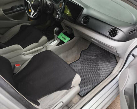 Хонда Инсайт 2013 в Виннице на Automoto.ua Серый Хонда Инсайт, объемом двигателя 1.34 л и пробегом 201 тыс. км за 6850 $, фото 4 на Automoto.ua