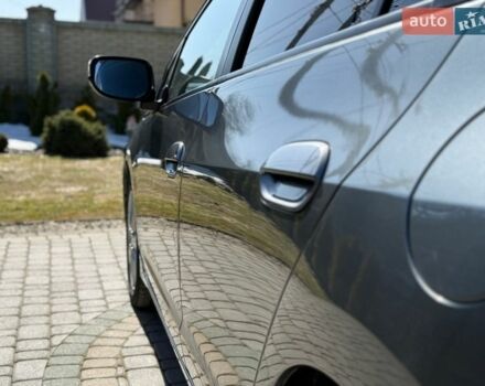 Серый Хонда Инсайт, объемом двигателя 1.3 л и пробегом 177 тыс. км за 10000 $, фото 48 на Automoto.ua