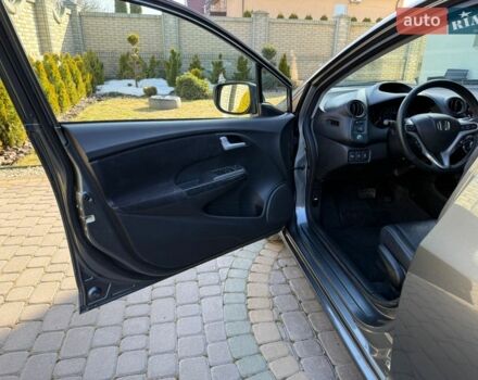 Серый Хонда Инсайт, объемом двигателя 1.3 л и пробегом 177 тыс. км за 10000 $, фото 53 на Automoto.ua