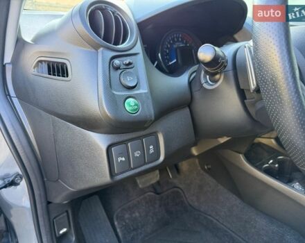 Серый Хонда Инсайт, объемом двигателя 1.3 л и пробегом 177 тыс. км за 10000 $, фото 59 на Automoto.ua