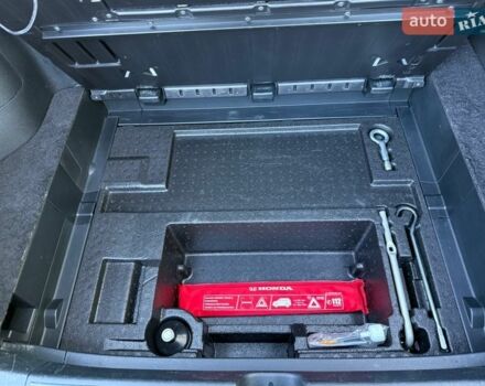 Серый Хонда Инсайт, объемом двигателя 1.3 л и пробегом 177 тыс. км за 10000 $, фото 96 на Automoto.ua