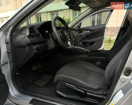 Хонда Инсайт 2018 в Полтаве на Automoto.ua Серый Хонда Инсайт, объемом двигателя 1.5 л и пробегом 90 тыс. км за 15200 $, фото 9 на Automoto.ua