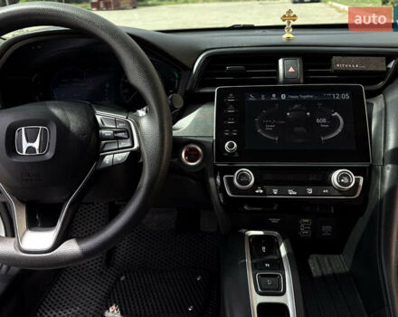Сірий Хонда Інсайт, об'ємом двигуна 1.5 л та пробігом 85 тис. км за 18500 $, фото 16 на Automoto.ua