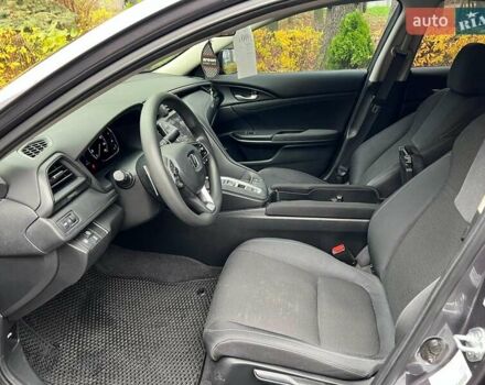 Серый Хонда Инсайт, объемом двигателя 1.5 л и пробегом 90 тыс. км за 20990 $, фото 10 на Automoto.ua