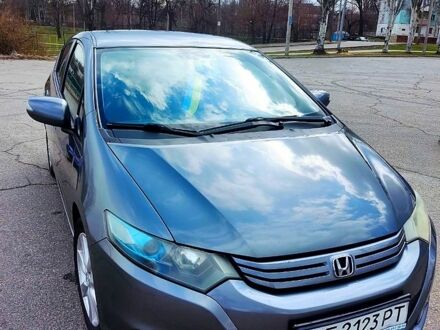Хонда Інсайт 2009 у Запоріжжя на Automoto.ua Сірий Хонда Інсайт, об'ємом двигуна 1.3 л та пробігом 168 тис. км за 6900 $, фото 1 на Automoto.ua
