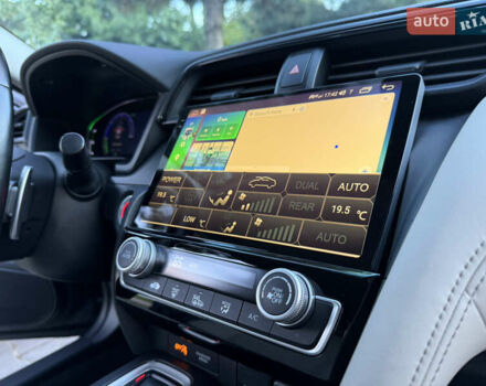 Синий Хонда Инсайт, объемом двигателя 1.5 л и пробегом 122 тыс. км за 15999 $, фото 96 на Automoto.ua