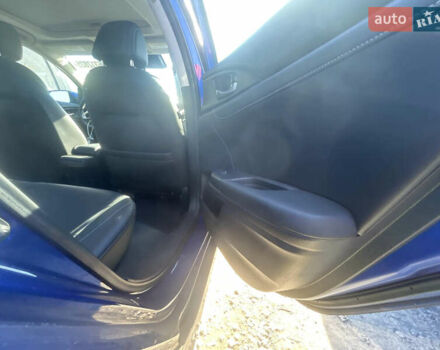 Синий Хонда Инсайт, объемом двигателя 1.5 л и пробегом 135 тыс. км за 15900 $, фото 5 на Automoto.ua