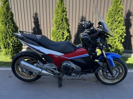 Хонда Integra 750, объемом двигателя 0.7 л и пробегом 0 тыс. км за 2000 $, фото 1 на Automoto.ua