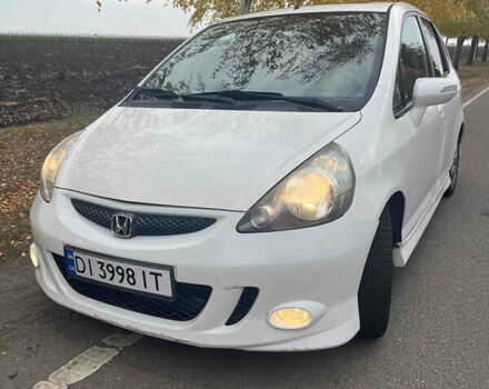 Белый Хонда Джаз, объемом двигателя 1.4 л и пробегом 133 тыс. км за 5700 $, фото 1 на Automoto.ua