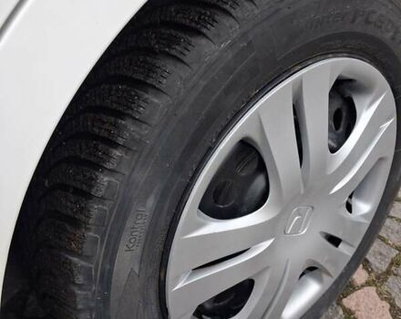 Білий Хонда Джаз, об'ємом двигуна 1.2 л та пробігом 198 тис. км за 7200 $, фото 22 на Automoto.ua