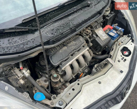 Хонда Джаз 2011 в Виннице на Automoto.ua Белый Хонда Джаз, объемом двигателя 1.34 л и пробегом 227 тыс. км за 7999 $, фото 22 на Automoto.ua