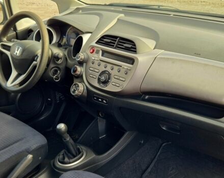 Хонда Джаз 2011 в Харькове на Automoto.ua Белый Хонда Джаз, объемом двигателя 1.2 л и пробегом 169 тыс. км за 4900 $, фото 6 на Automoto.ua