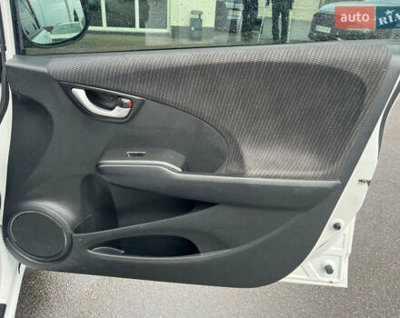 Хонда Джаз 2011 в Виннице на Automoto.ua Белый Хонда Джаз, объемом двигателя 1.34 л и пробегом 227 тыс. км за 7999 $, фото 32 на Automoto.ua