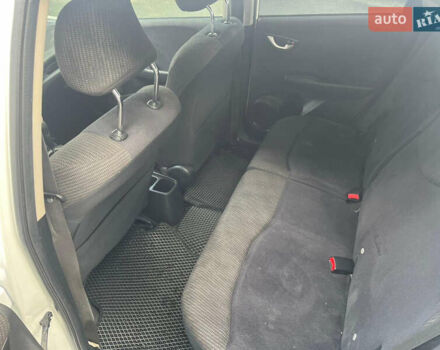 Хонда Джаз 2011 в Виннице на Automoto.ua Белый Хонда Джаз, объемом двигателя 1.34 л и пробегом 227 тыс. км за 7999 $, фото 28 на Automoto.ua