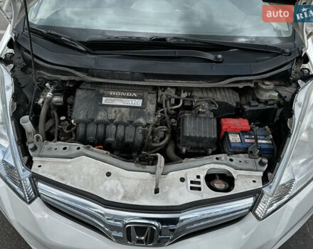 Белый Хонда Джаз, объемом двигателя 1.3 л и пробегом 110 тыс. км за 11300 $, фото 22 на Automoto.ua
