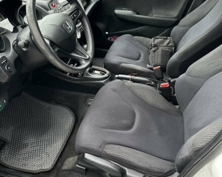 Белый Хонда Джаз, объемом двигателя 1.3 л и пробегом 110 тыс. км за 11300 $, фото 7 на Automoto.ua