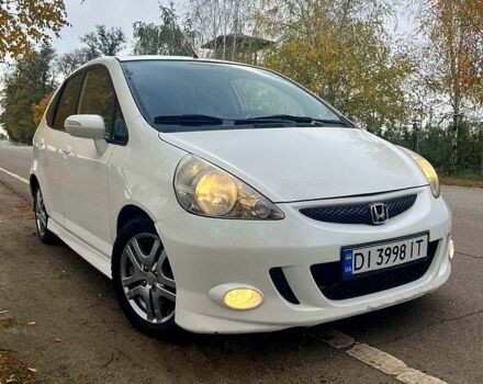 Белый Хонда Джаз, объемом двигателя 1.3 л и пробегом 134 тыс. км за 5700 $, фото 1 на Automoto.ua