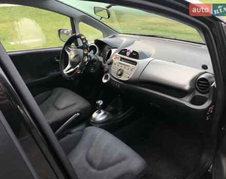 Черный Хонда Джаз, объемом двигателя 1.34 л и пробегом 250 тыс. км за 5600 $, фото 11 на Automoto.ua