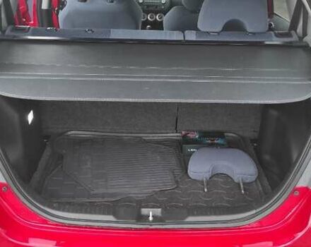 Красный Хонда Джаз, объемом двигателя 1.2 л и пробегом 139 тыс. км за 5150 $, фото 23 на Automoto.ua