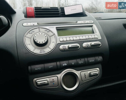 Красный Хонда Джаз, объемом двигателя 1.3 л и пробегом 117 тыс. км за 6500 $, фото 24 на Automoto.ua