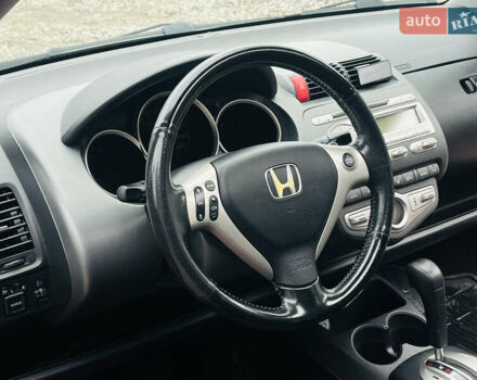 Красный Хонда Джаз, объемом двигателя 1.3 л и пробегом 117 тыс. км за 6500 $, фото 9 на Automoto.ua