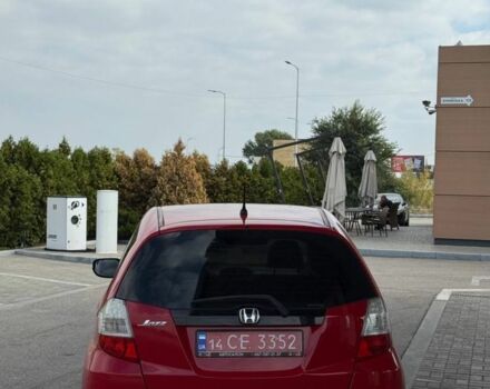 Червоний Хонда Джаз, об'ємом двигуна 0 л та пробігом 208 тис. км за 7777 $, фото 5 на Automoto.ua