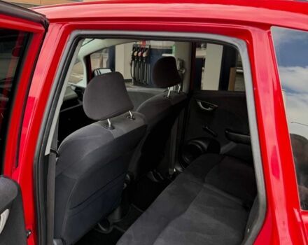 Червоний Хонда Джаз, об'ємом двигуна 0 л та пробігом 208 тис. км за 7777 $, фото 10 на Automoto.ua