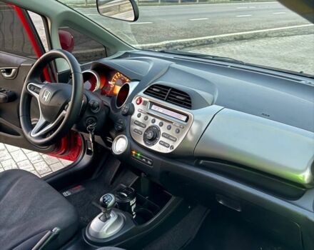 Червоний Хонда Джаз, об'ємом двигуна 0 л та пробігом 190 тис. км за 7999 $, фото 10 на Automoto.ua