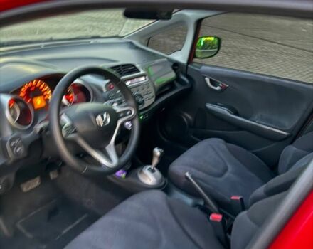 Червоний Хонда Джаз, об'ємом двигуна 0 л та пробігом 190 тис. км за 7999 $, фото 7 на Automoto.ua