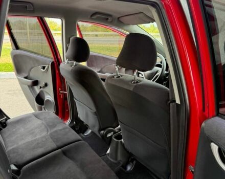 Червоний Хонда Джаз, об'ємом двигуна 0 л та пробігом 208 тис. км за 7777 $, фото 8 на Automoto.ua