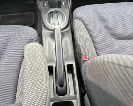 Красный Хонда Джаз, объемом двигателя 1.34 л и пробегом 107 тыс. км за 9500 $, фото 24 на Automoto.ua