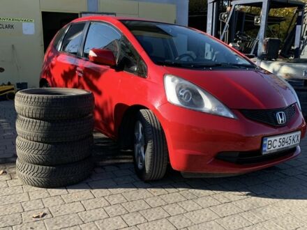 Хонда Джаз 2010 в Львове на Automoto.ua Красный Хонда Джаз, объемом двигателя 1.4 л и пробегом 163 тыс. км за 5600 $, фото 1 на Automoto.ua
