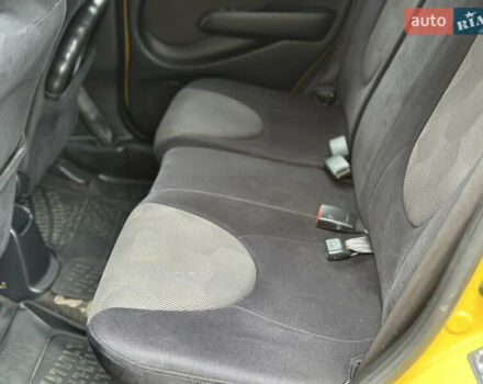 Желтый Хонда Джаз, объемом двигателя 1.4 л и пробегом 230 тыс. км за 4799 $, фото 11 на Automoto.ua