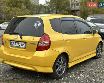 Желтый Хонда Джаз, объемом двигателя 1.4 л и пробегом 230 тыс. км за 4799 $, фото 5 на Automoto.ua